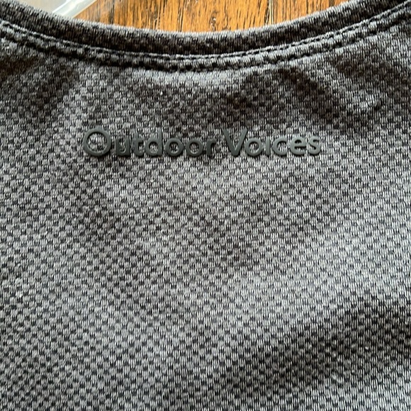 Outdoor Voices cropped muscle tank, size small - Picture 3 of 4
